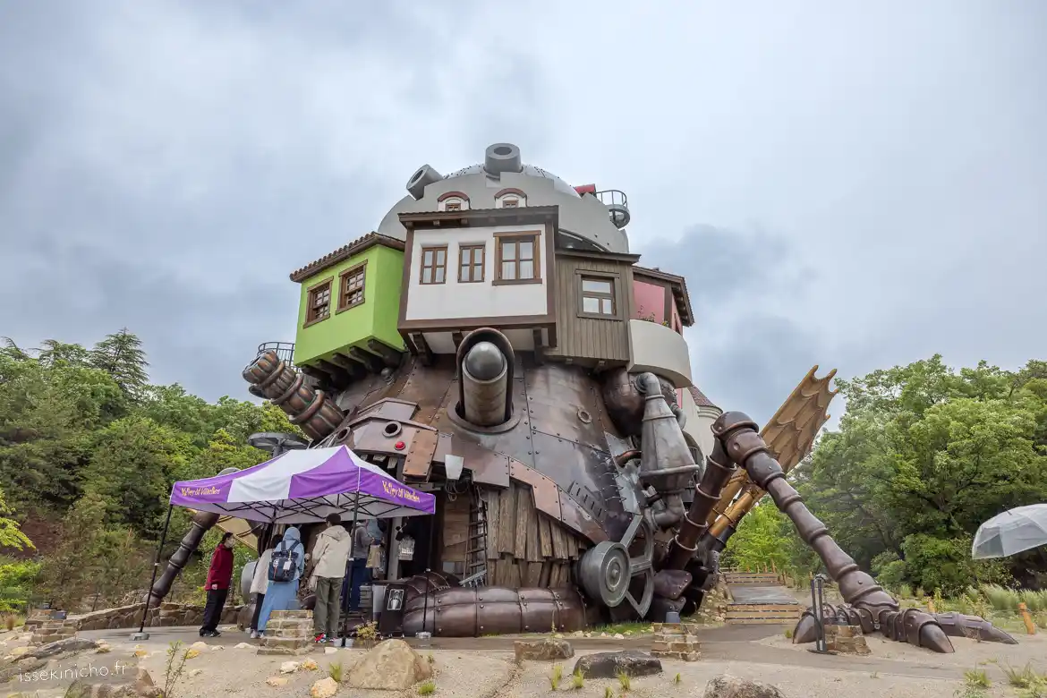 Parc Ghibli décor du château ambulant dans la zone Valley of witches